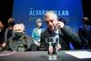 Álvaro Villar y José Mujica en el acto de presentación de Plan de Movilidad en Magnolio Sala en Montevideo. · Foto: Javier Calvelo, adhocFOTOS Álvaro Villar y José Mujica en el acto de presentación de Plan de Movilidad en Magnolio Sala en Montevideo. · Foto: Javier Calvelo, adhocFOTOS