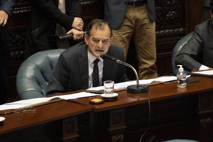 Guido Manini Ríos en la cámara de Senadores, el 30 de setiembre.  · Foto: Mariana Greif