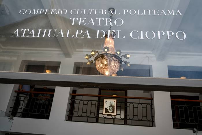 Teatro Politeama, Atahualpa del Cioppo, en Canelones. · Foto: Javier Calvelo, adhocFOTOS