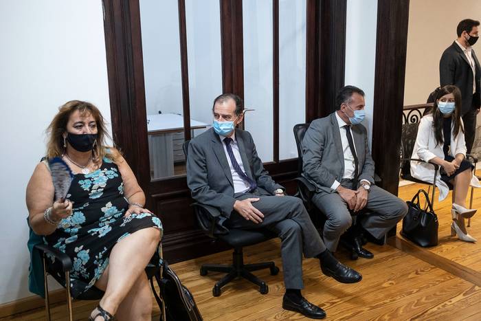 Irene Moreira, Guido Manini Ríos, Daniel Salinas y Silvana Bonavita, el 21 de abril de 2021, en la sede de Cabildo Abierto. · Foto: Pablo Vignali, adhocfotos