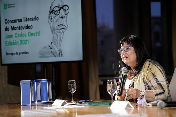 Ceremonia de entrega de premios del Concurso literario de Montevideo Juan Carlos Onetti edición 2021. · Foto: Agustín Fernández, IM