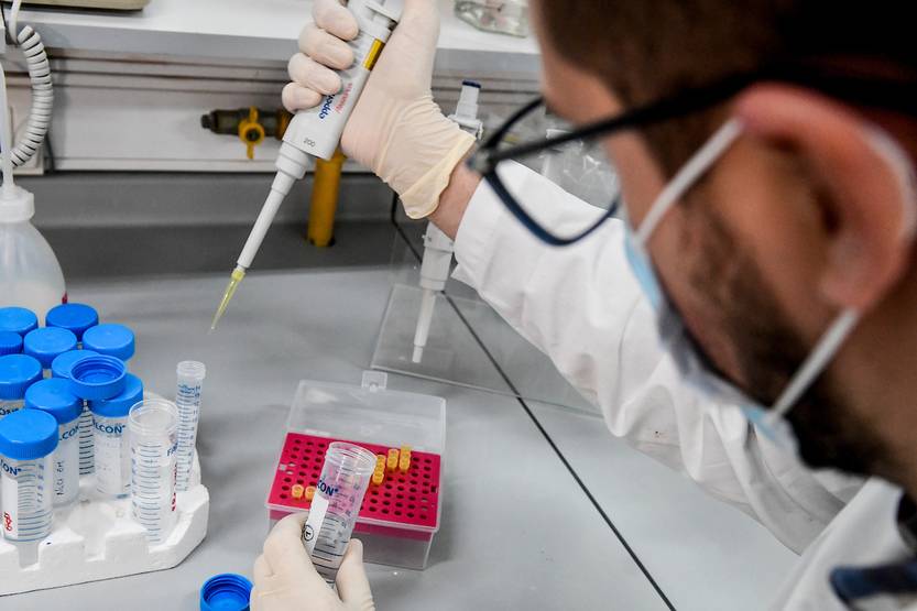 Investigador laboratorio instituto pasteur