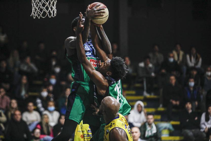 20220404 Urunday vs Olivol
