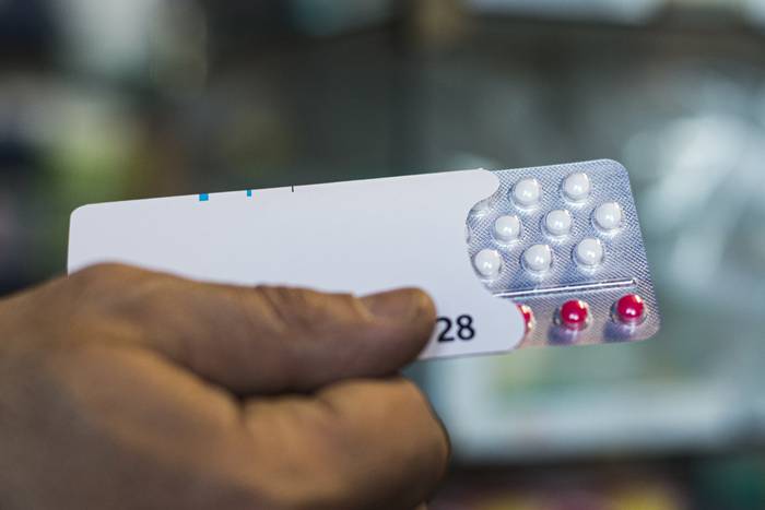 Foto principal del artículo 'Mitos, verdades y recomendaciones sobre las pastillas anticonceptivas, uno de los métodos “más usados por las mujeres”' · Foto: Mara Quintero