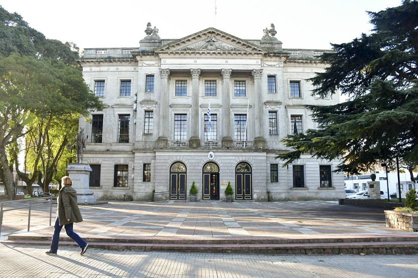 20221013 Intendencia Colonia