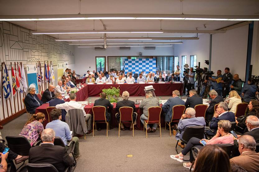 20221215 congreso de intendentes