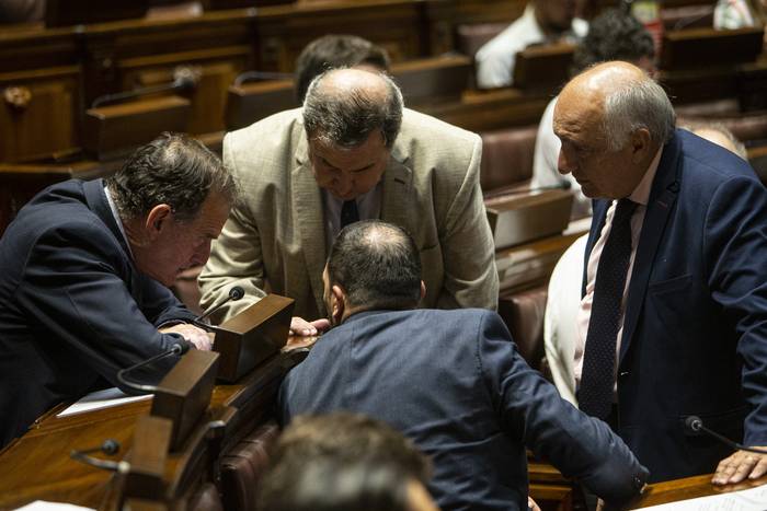 Guido Manini Rios, Raúl Lozano, Guillermo Domenech y Martín Sodano, el 29 de marzo, en la Asamblea General. · Foto: Ernesto Ryan