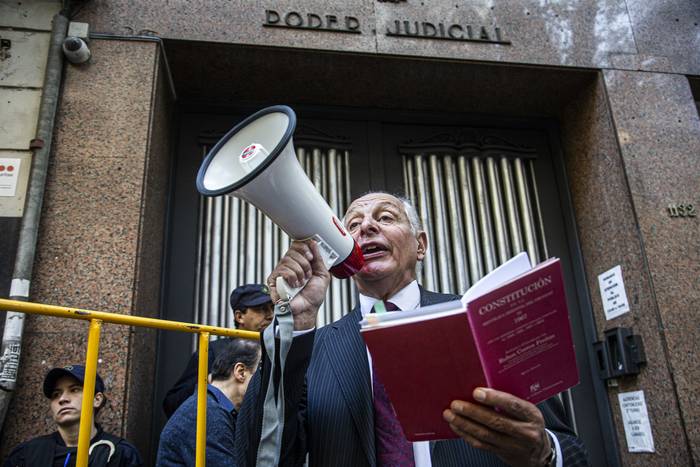 Gustavo Salle, el 15 de mayo, en el juzgado de lo Contencioso Administrativo. · Foto: .