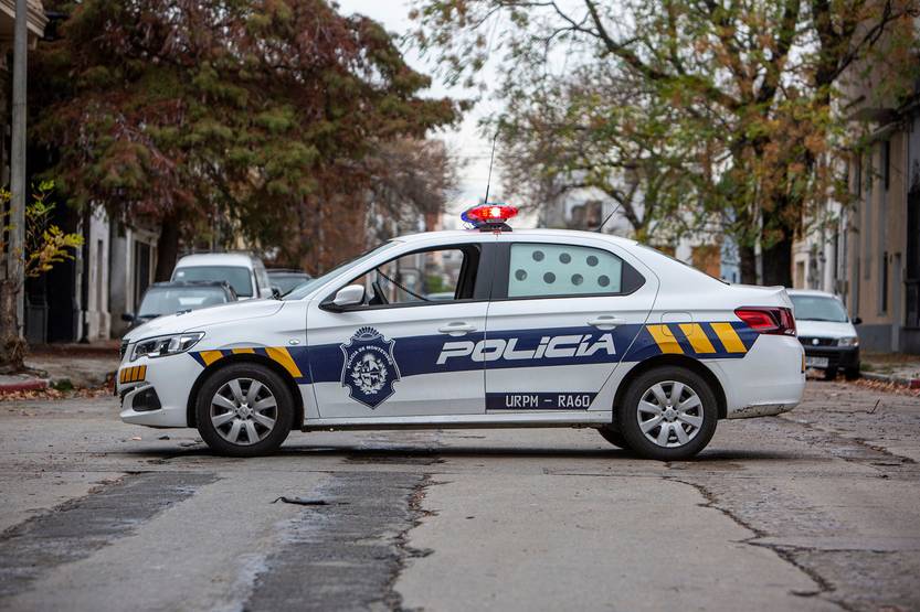 20230630 policía auto