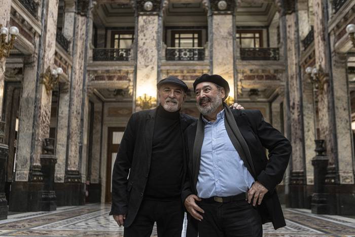 Mario Carrero y Eduardo Larbanois, el 4 de julio de 2023, en el Salón de los Pasos Perdidos. · Foto: Ernesto Ryan