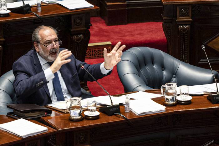 Jorge Gandini, el 2 de agosto, en la Cámara de Senadores. · Foto: Mara Quintero