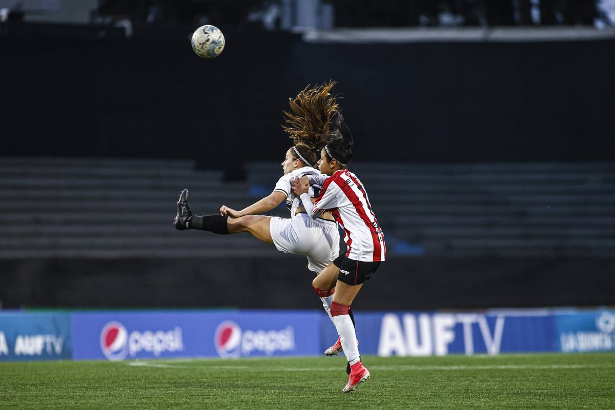 Fútbol Femenino  Peñarol 7-0 River Plate