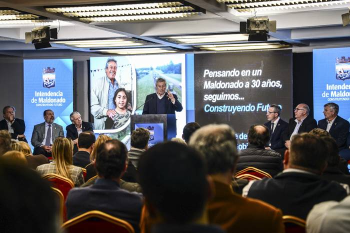 Enrique Antía durante su discurso y balance de gestión. · Foto: Natalia Ayala