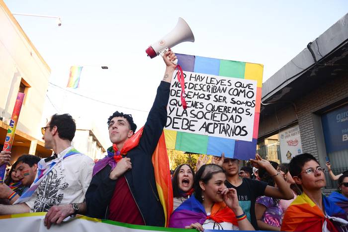 Marcha de la diversidad, el 6 de octubre, en San Carlos, Maldonado. · Foto: Natalia Ayala