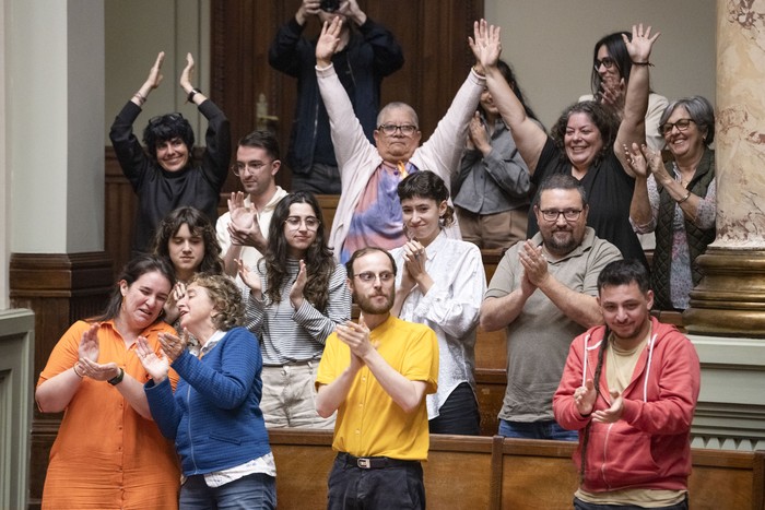 Luego de la votación, el 15 de octubre, en la Cámara de Senadores. · Foto: Gianni Schiaffarino Luego de la votación, el 15 de octubre, en la Cámara de Senadores. · Foto: Gianni Schiaffarino