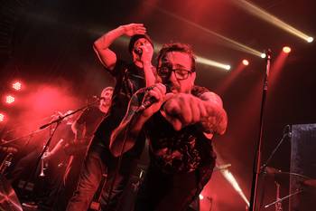 Sebastián Teysera y Sebastián _Cebolla_ Cebreiro de La Vela Puerca, el 27 de febrero, durante su presentación en La Trastienda Club Montevideo. · Foto: Pablo Vignali