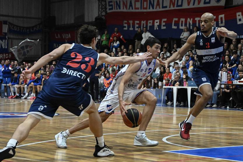 20250429 basquet Nacional Defensor 2