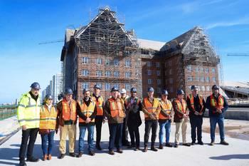 Recorrida de diputados y senadores por las obras de Cipriani en Punta del Este. · Foto: Natalia Ayala
