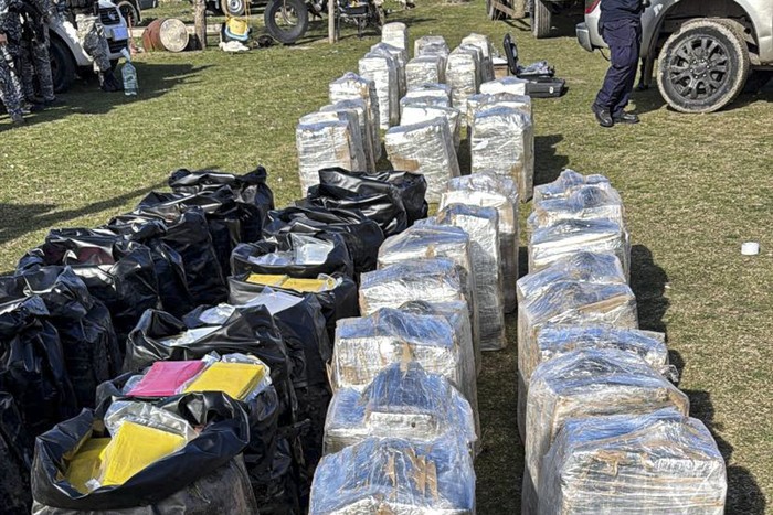 Foto principal del artículo 'La Policía incautó más de 2.000 kilos de cocaína en Punta Espinillo'