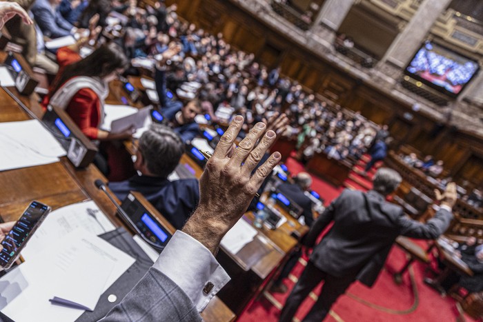 Asamblea General, el 9 de julio, en la Cámara de Diputados. · Foto: Ernesto Ryan
