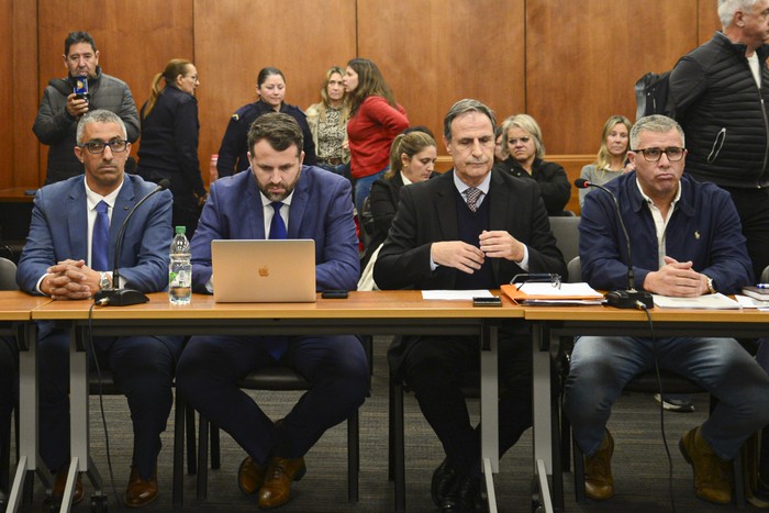 José Luis Sánchez, Fernando Posada, Alvaro Garcé y Darwin Correa, el 3 de setiembre, en el Centro de Justicia, en Maldonado. · Foto: Natalia Ayala