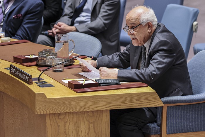 Riyad Mansour, embajador de Palestina ante la ONU, ayer, en la sede de las Naciones Unidas. f · Foto: Michael M. Santiago, Getty Images, AFP
