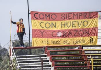 Hinchas de Progreso en el Parque Paladino (archivo, mayo de 2025). · Foto: Alessandro Maradei