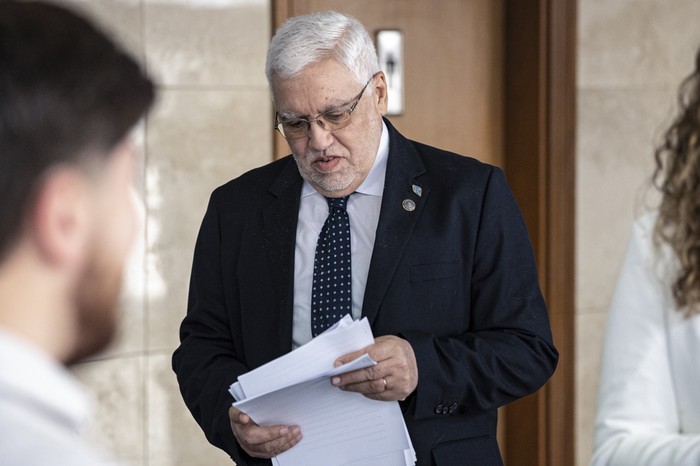 John Pérez, el 1° de octubre en el Parlamento. · Foto: Gianni Schiaffarino