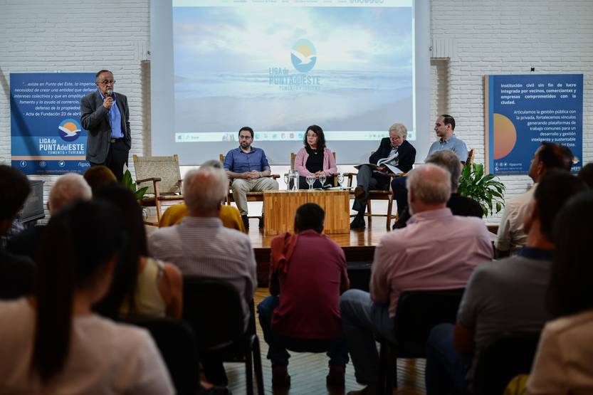 20251117 simposio maldo