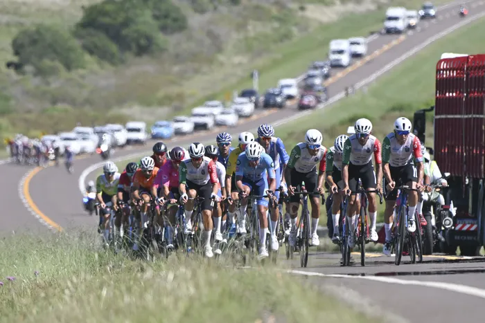 Etapa 6 Paysandú, Tacuarembó sobre 174,6 km de la 81ª Vuelta Ciclista del Uruguay el 31 de marzo. · Foto: Guillermo Legaria, Agencia Gamba
