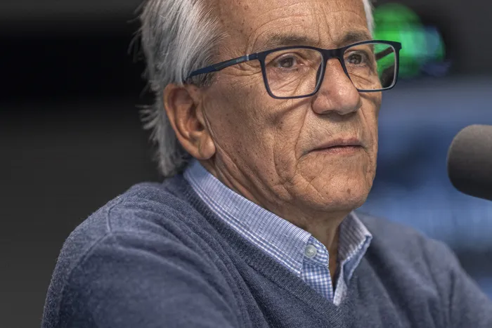 Juan Castillo, en la Diaria Radio. · Foto: Ernesto Ryan