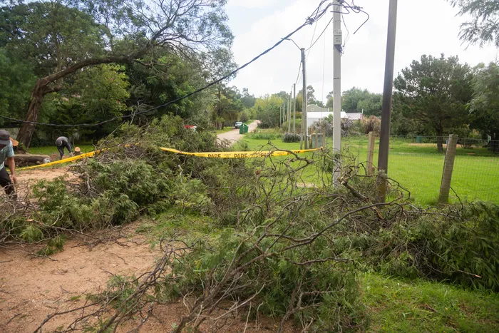 Recorrido por Piriápolis tras temporal, Playa Grande, el 8 de abril. · Foto: Pablo Serrón