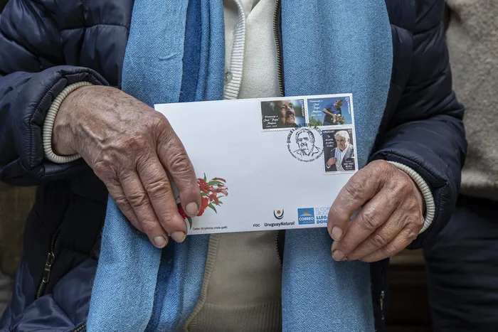 Lucía Topolansky, el 12 de mayo, durante el lanzamiento del sello conmemorativo en homenaje al expresidente José Mujica. · Foto: Ernesto Ryan