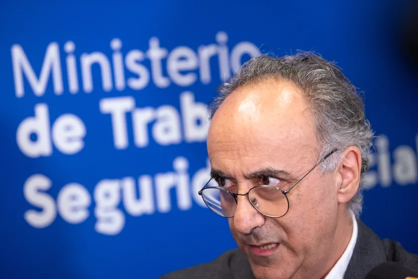 20260607 pol TRA Hugo Barreto