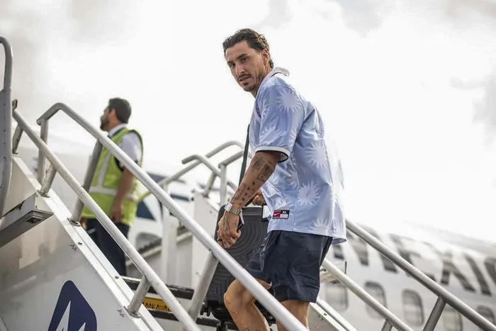 José María Giménez, el 14 de junio, rumbo a Miami. · Foto: Juan Razquín, AUF