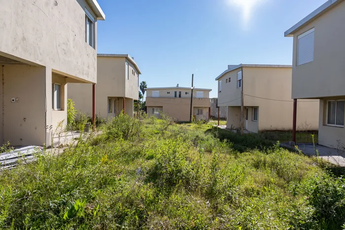 Foto principal del artículo 'Cooperativas con problemas constructivos: arquitecto de IAT cuestiona que el MVOT otorgó dos veces el DAT al sistema Crupe' · Foto: Santiago Fleitas