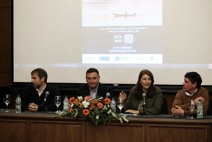 Mauricio Cabrera, Carlos Albisu, Leticia Porto y Jorge Leal en el Congreso Nacional de Sociología, el 26 de agosto · Foto: Ariel Volpi