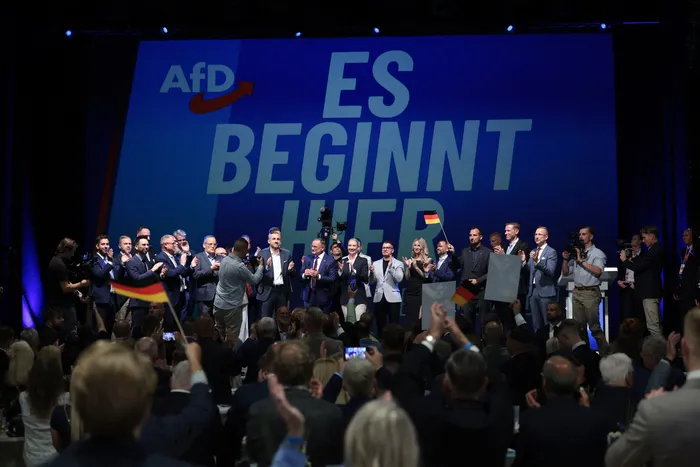 Celebraciones en la sede de Afd, el 6 de setiembre, tras los comicios en Sajonia-Anhalt, en el este de Alemania. Foto: Ronny Hartmann, AFP