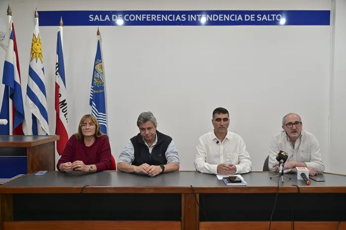 María Eugenia Almirón, Walter Texeira Núñez, Andrés Lima y Andrés Machiavello. · Foto: Ariel Volpi
