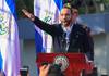 Nayib Bukele, presidente salvadoreño, habla con sus partidarios durante una protesta fuera de la Asamblea Legislativa (archivo, febrero de 2020). Nayib Bukele, presidente salvadoreño, habla con sus partidarios durante una protesta fuera de la Asamblea Legislativa (archivo, febrero de 2020).