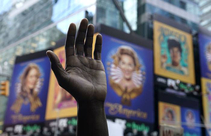 Manifestación, ayer, en Times Square, en Nueva York.
 · Foto: Timothy A. Clary, AFP