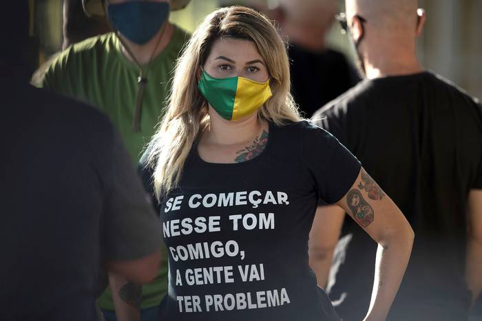 Sara Winter, referente del grupo afín a Bolsonaro 300 do Brasil (archivo, mayo de 2020). · Foto: Joédson Alves, EFE