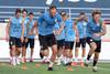 Entrenamiento de la selección uruguaya, ayer, en Barranquilla, Colombia. · Foto: EFE, AUF Entrenamiento de la selección uruguaya, ayer, en Barranquilla, Colombia. · Foto: EFE, AUF