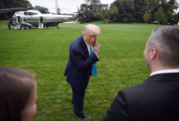 Donald Trump, el sábado, en el jardín sur de la Casa Blanca, en Washington.
 · Foto: Olivier Douliery, AFP