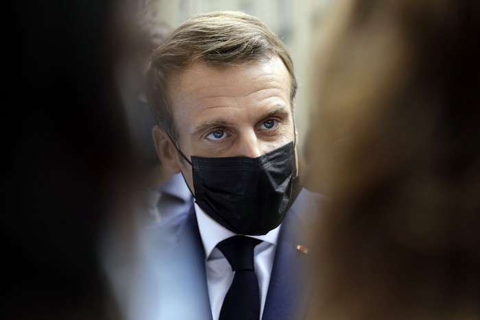 Emmanuel Macron, presidente francés, en París. · Foto: Lewis Joly, pool, AFP