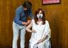 Cristina Fernández recibe la vacuna Sputnik V contra COVID-19, ayer, en el Hospital Presidente Perón de Kirchner. Cristina Fernández recibe la vacuna Sputnik V contra COVID-19, ayer, en el Hospital Presidente Perón de Kirchner.