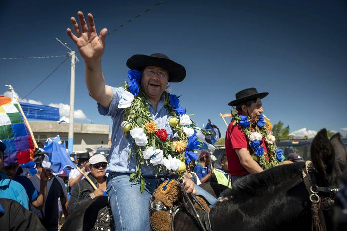 Luis Arce, candidato del Movimiento por el Socialismo, en Tupiza, al sur de Bolivia, el 6 de marzo de 2020.
Foto: MAS, AFP · Foto: Massimo Percossi, Efe