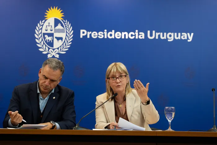 Yamandú Orsi y Cristina Lustemberg, el 31 de agosto de 2026, en Torre Ejecutiva · Foto: Martín Cerchiari / Presidencia de Uruguay
