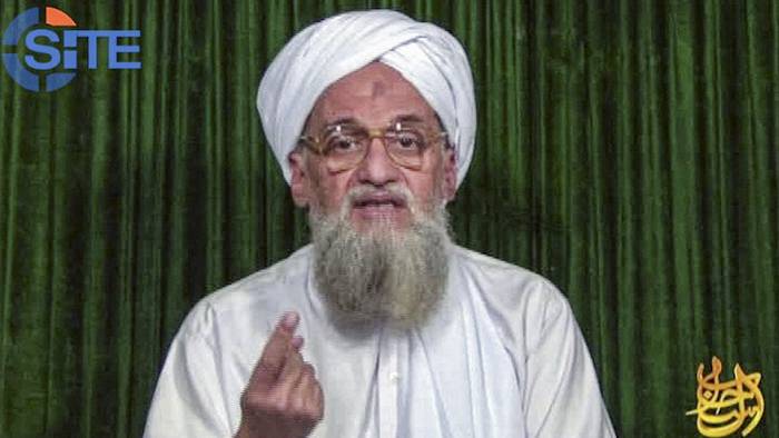Ayman al-Zawahiri, en un lugar no revelado. Foto: captura de video, Site Intelligence Group, AFP (archivo, febrero de 2012).