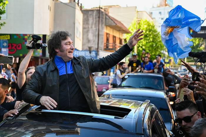 Javier Milei, el 6 de noviembre de 2023, en La Matanza, provincia de Buenos Aires. · Foto: Luis Robayo, AFP